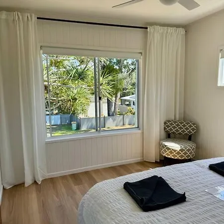 The Old Artist Residence, Boreen Point Boutique Accomodation Cootharaba Exterior photo