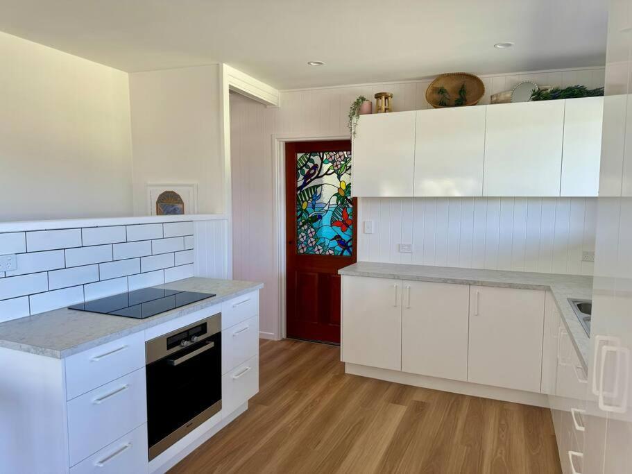 The Old Artist Residence, Boreen Point Boutique